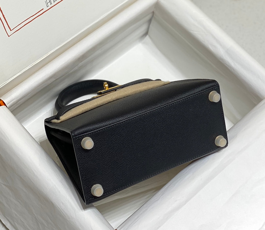 Hermes Kelly Mini 20 Bag in Black Calfskin with Gold Hardware