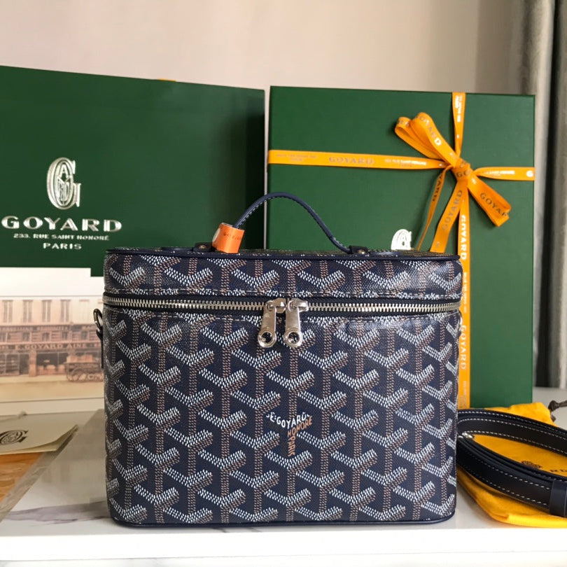 Goyard Muse Vanity Case 20 in Navy Blue Goyardine Canvas