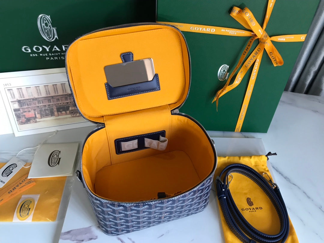 Goyard Muse Vanity Case 20 in Navy Blue Goyardine Canvas