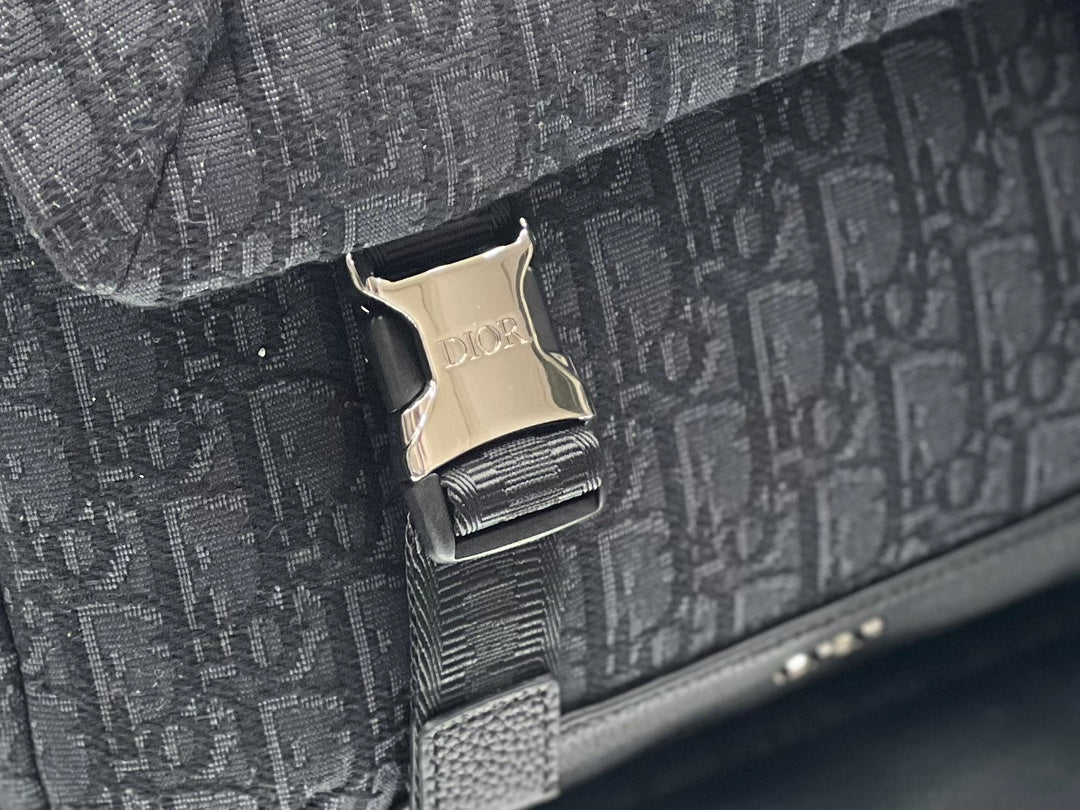 Dior Medium 31 Bag with Strap in Black Oblique Jacquard and Calfskin