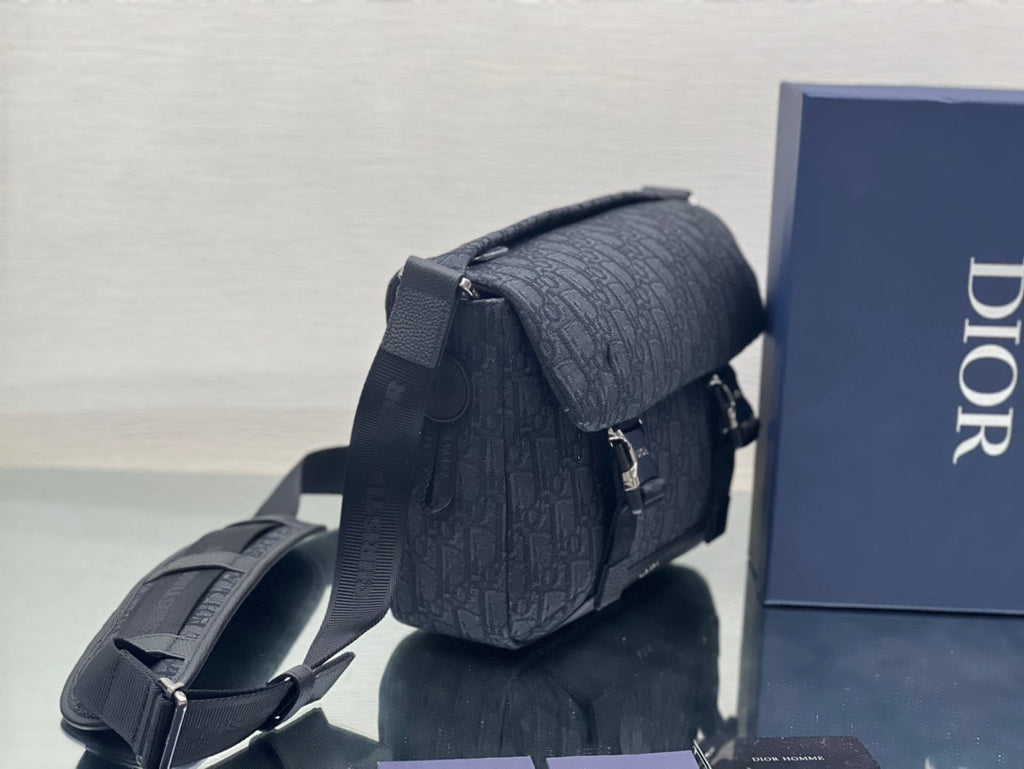 Dior Medium 31 Bag with Strap in Black Oblique Jacquard and Calfskin