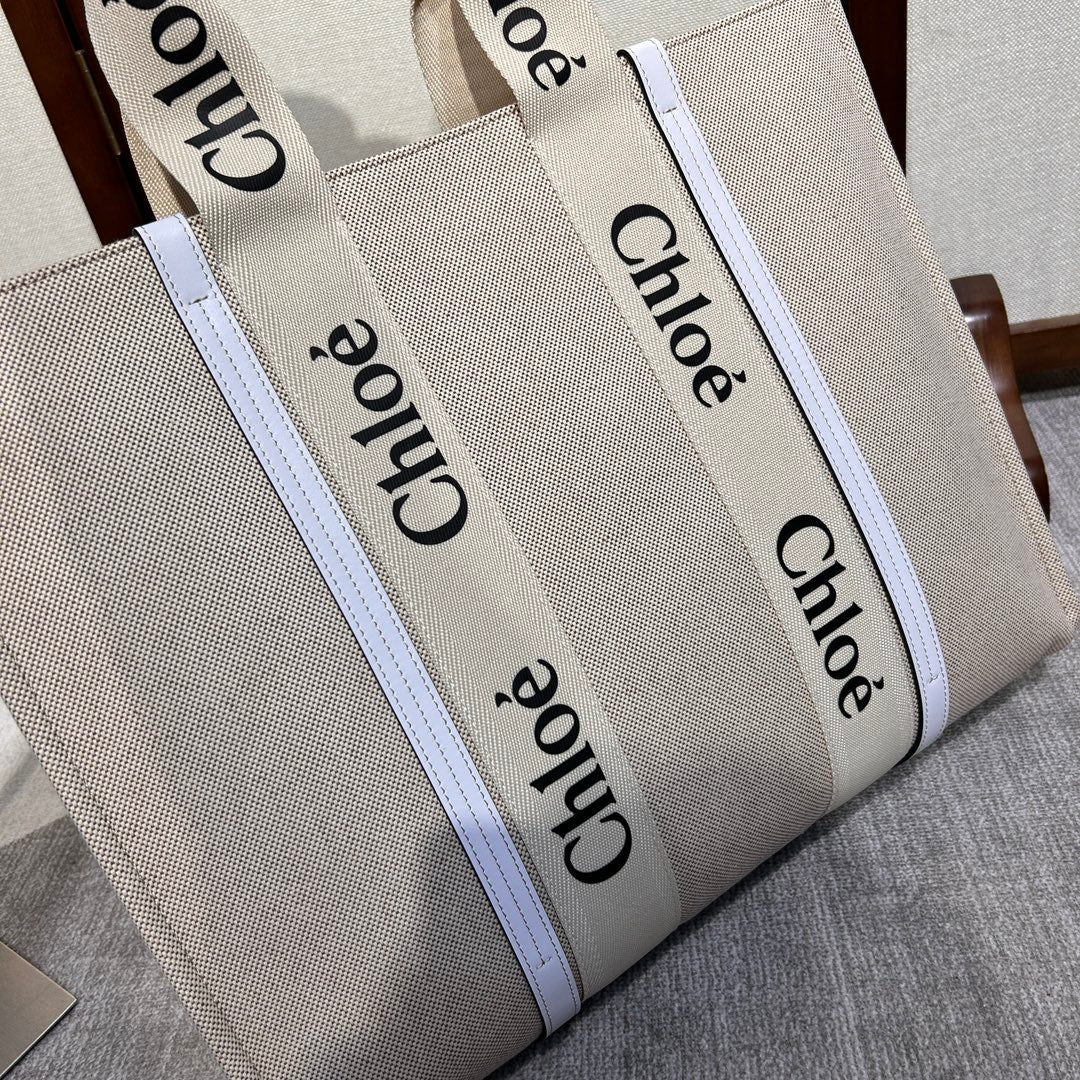 Lagre Woody Tote Bag 45 in Beige Linen Canvas Black Webbing Logo Embroider White Calfskin