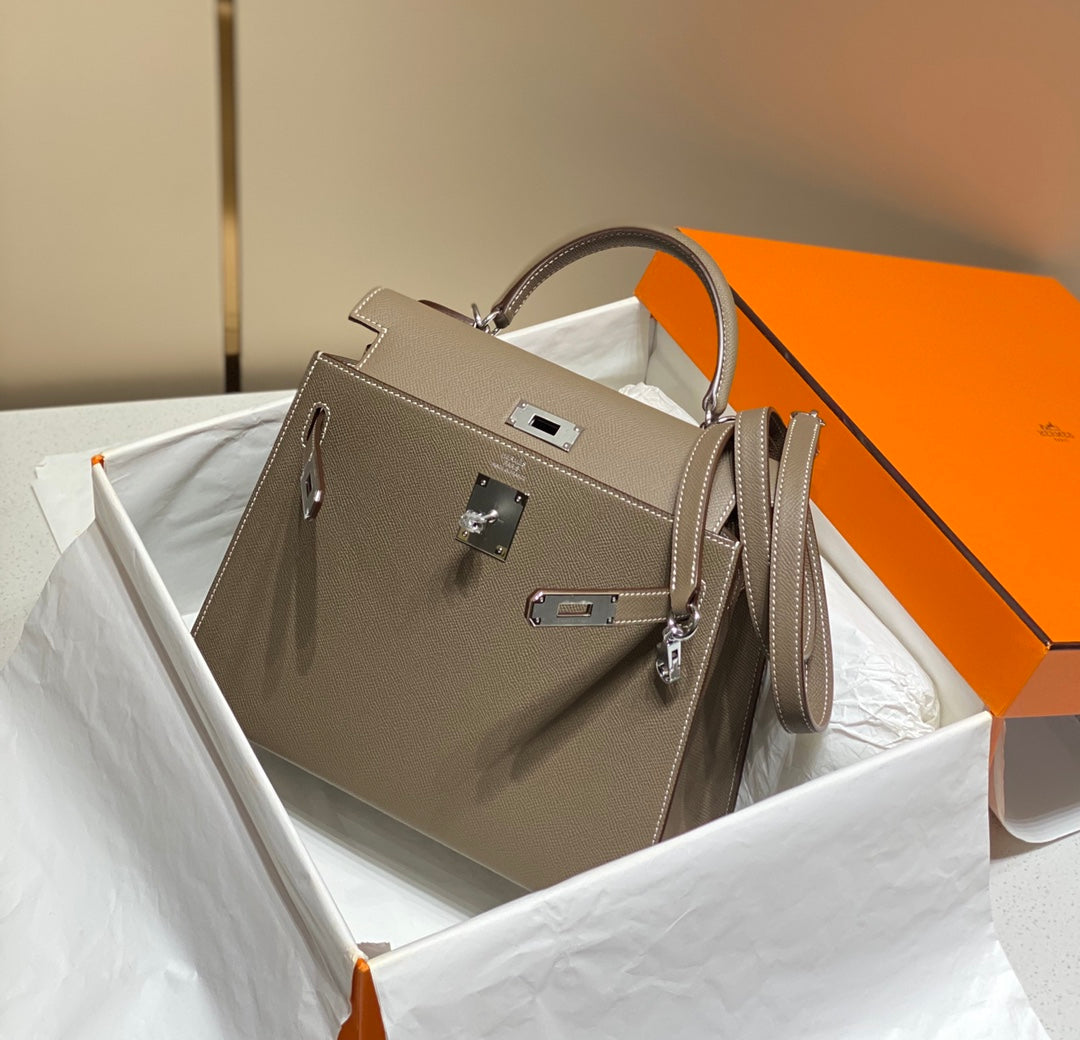 Hermes Kelly 28cm in Etoupe Epsom Calfskin Sliver Hardware Bag