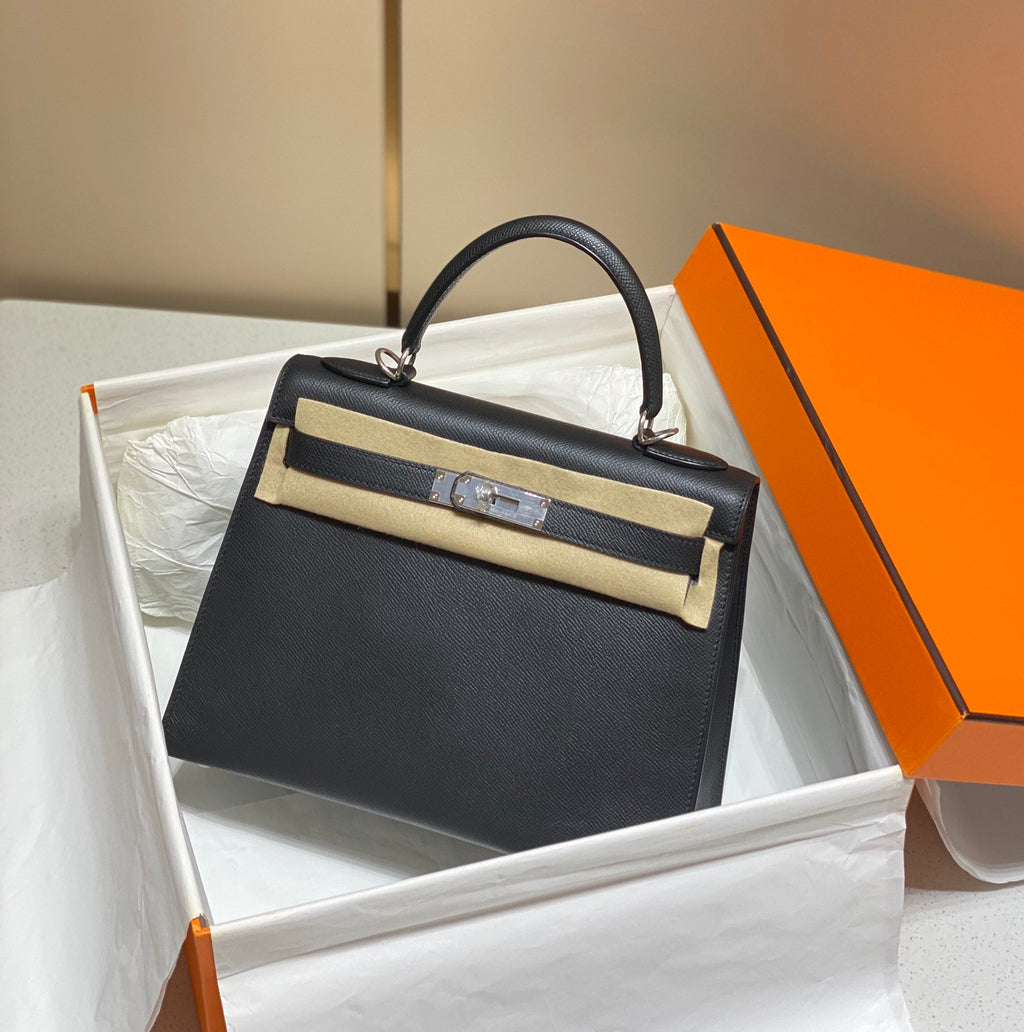 Hermes Kelly 28cm in Noir Epsom Calfskin Silver Hardware Bag