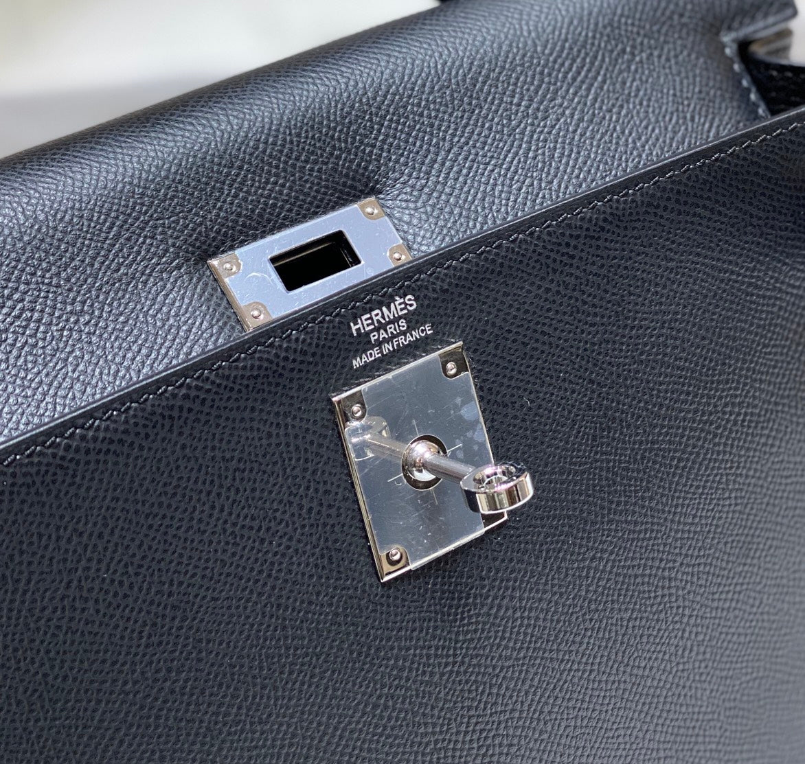 Hermes Kelly 28cm in Noir Epsom Calfskin Silver Hardware Bag