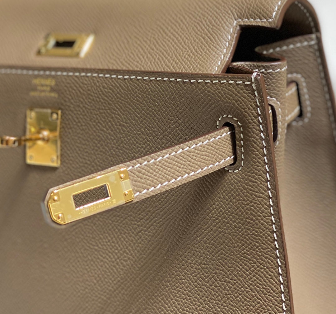 Hermes Kelly 25cm in Etoupe Epsom Calfskin Gold Hardware Bag