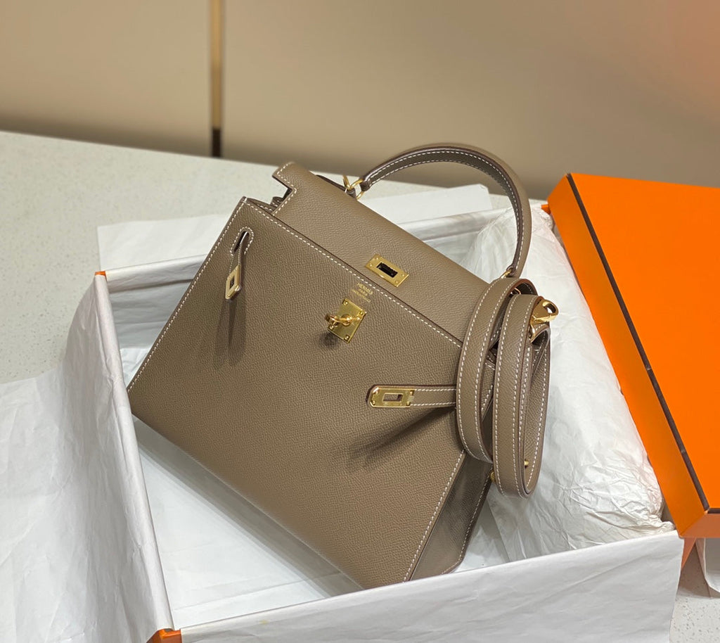 Hermes Kelly 25cm in Etoupe Epsom Calfskin Gold Hardware Bag