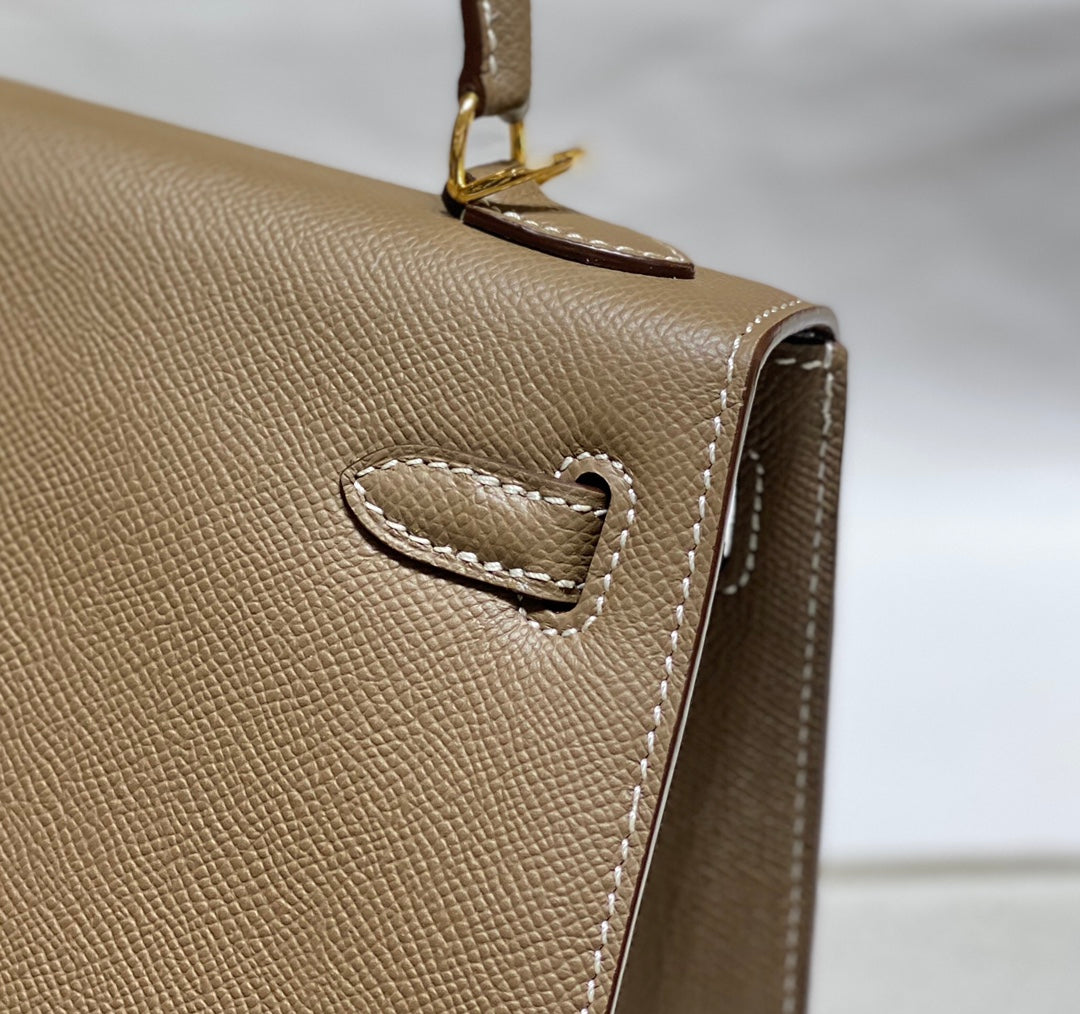 Hermes Kelly 25cm in Etoupe Epsom Calfskin Gold Hardware Bag