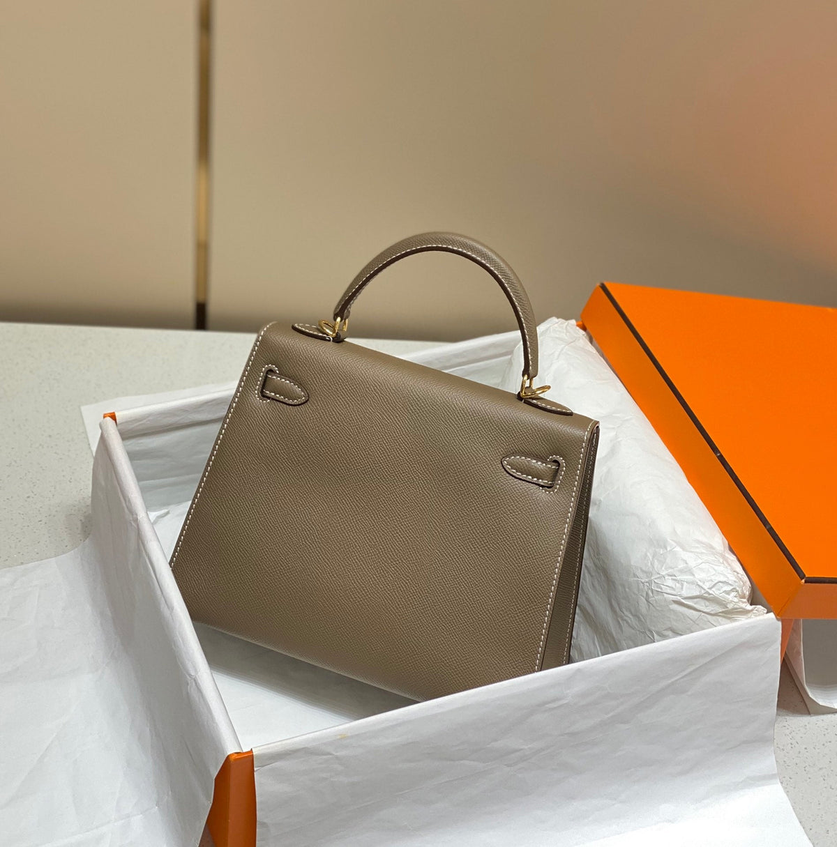 Hermes Kelly 25cm in Etoupe Epsom Calfskin Gold Hardware Bag