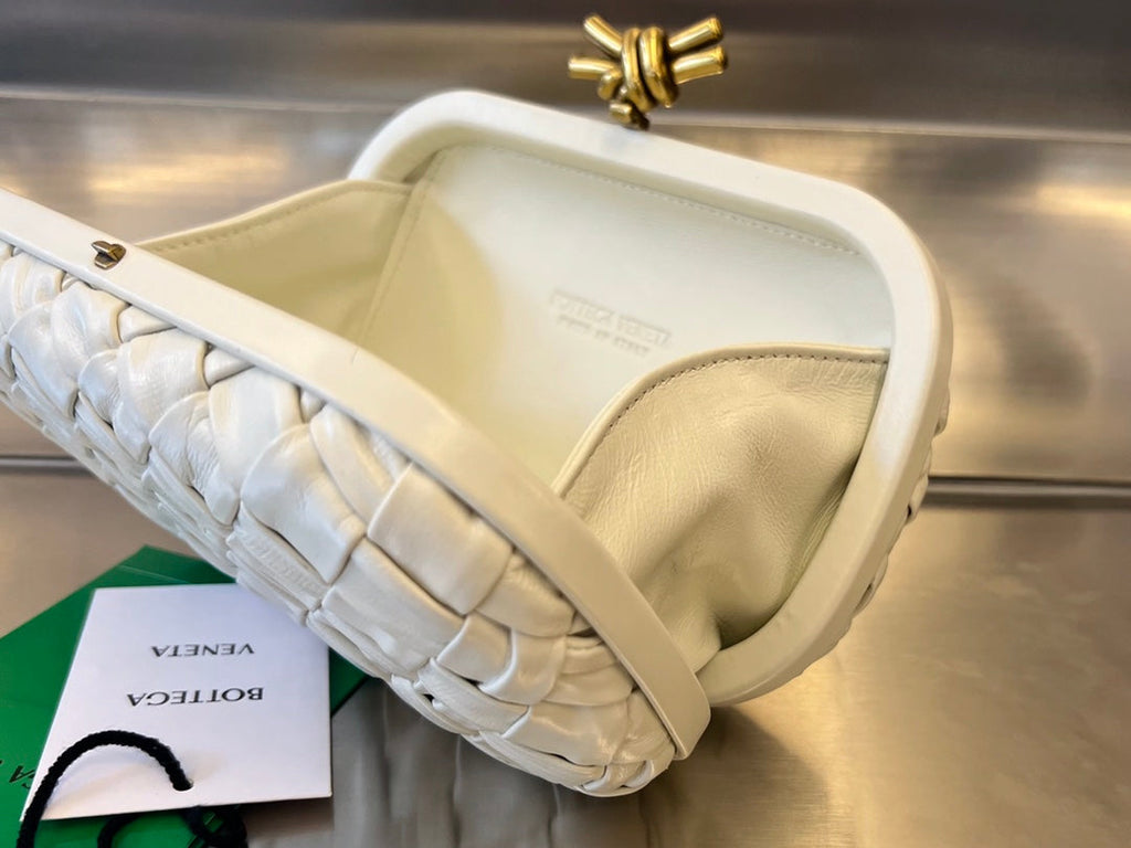Bottega Veneta Knot 19 in White Lambskin Bag
