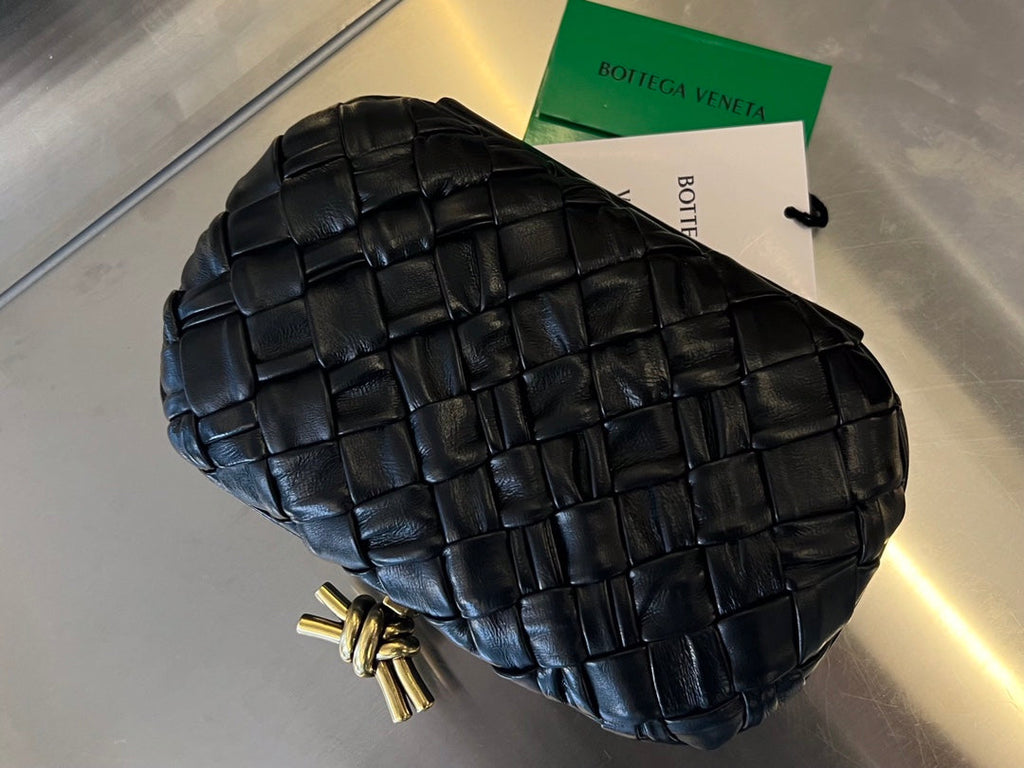Bottega Veneta Knot 19 in Black Lambskin Bag