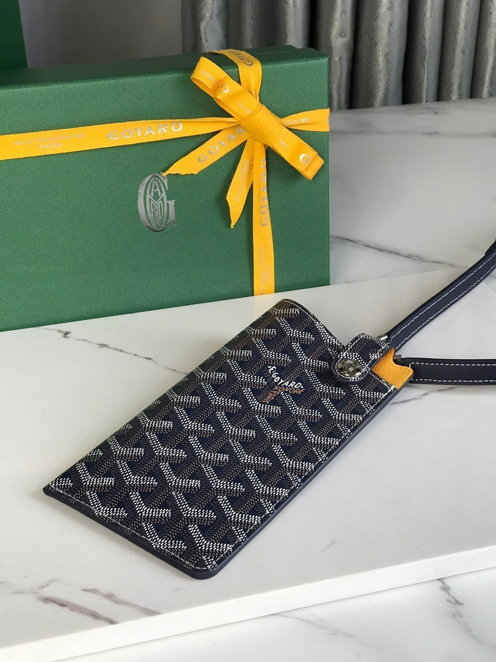 Goyard Montmartre GM Case 18 in Navy Blue Goyardine Canvas Bag