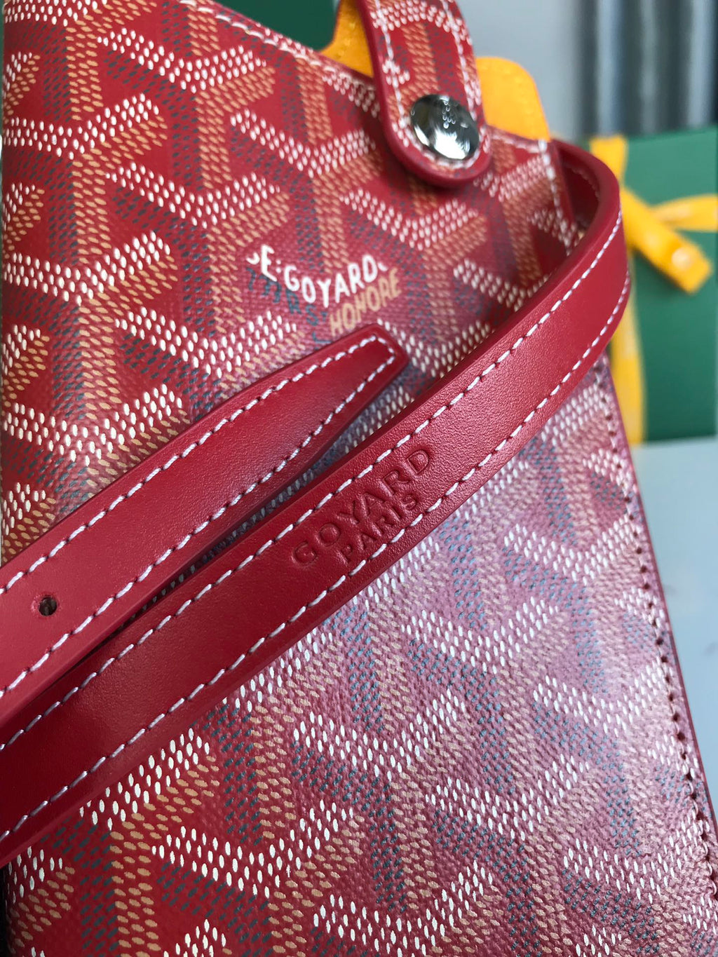 Goyard Montmartre GM Case 18 in Classic Red Goyardine Canvas Bag