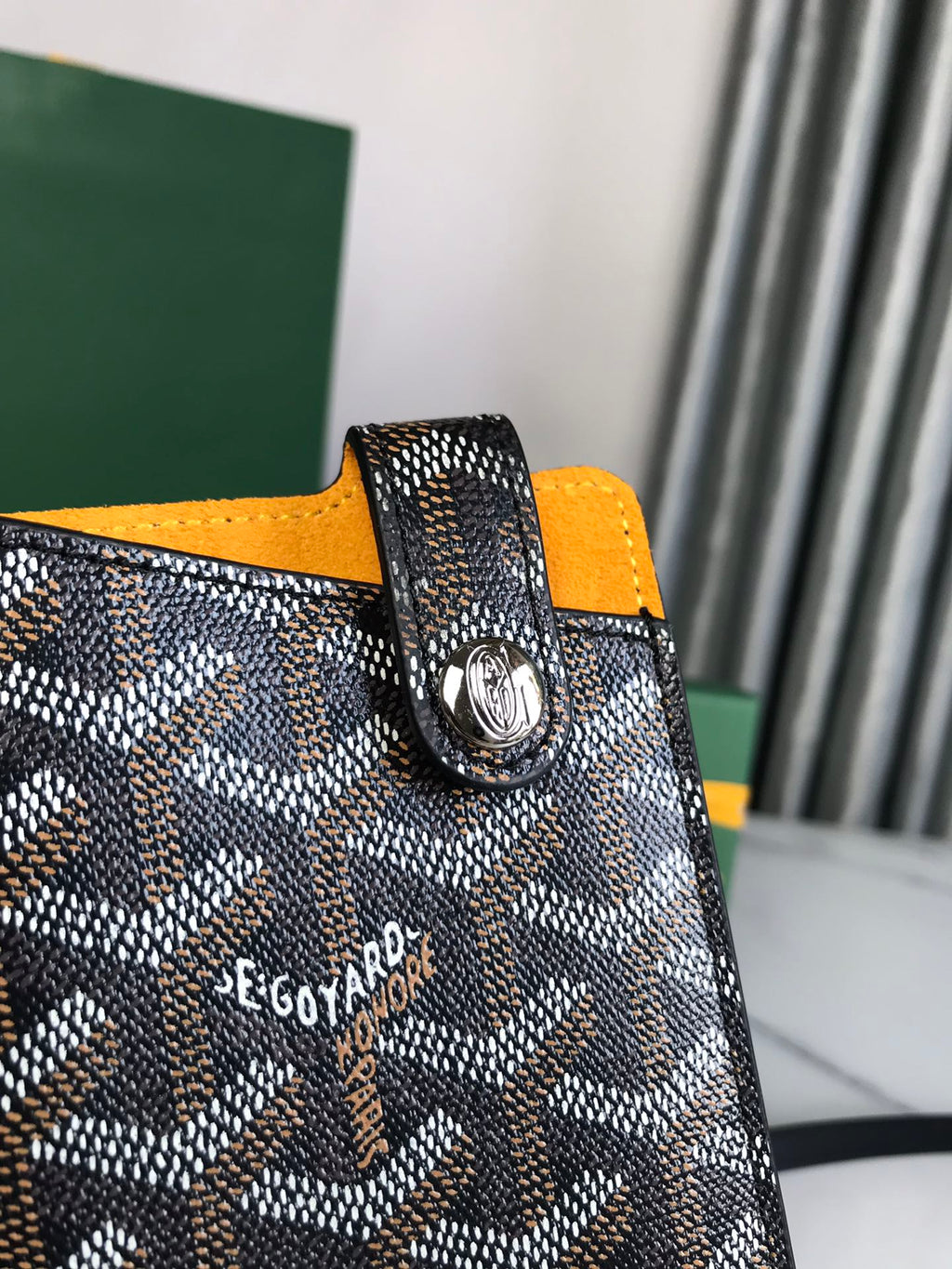 Goyard Montmartre GM Case 18 in Black Goyardine Canvas Bag