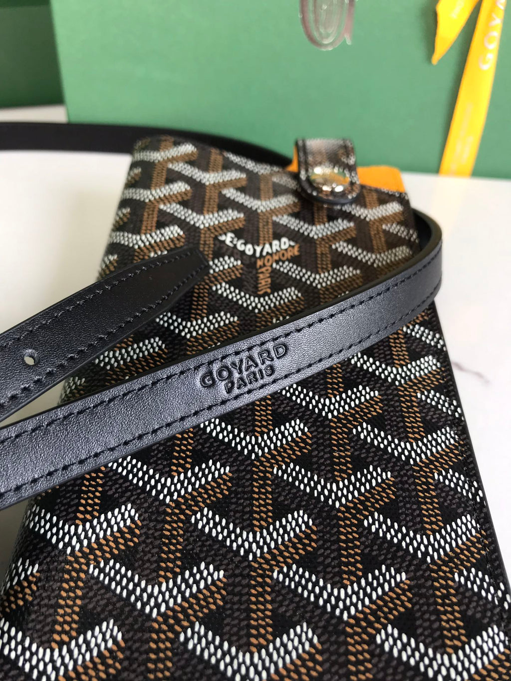 Goyard Montmartre GM Case 18 in Black Goyardine Canvas Bag