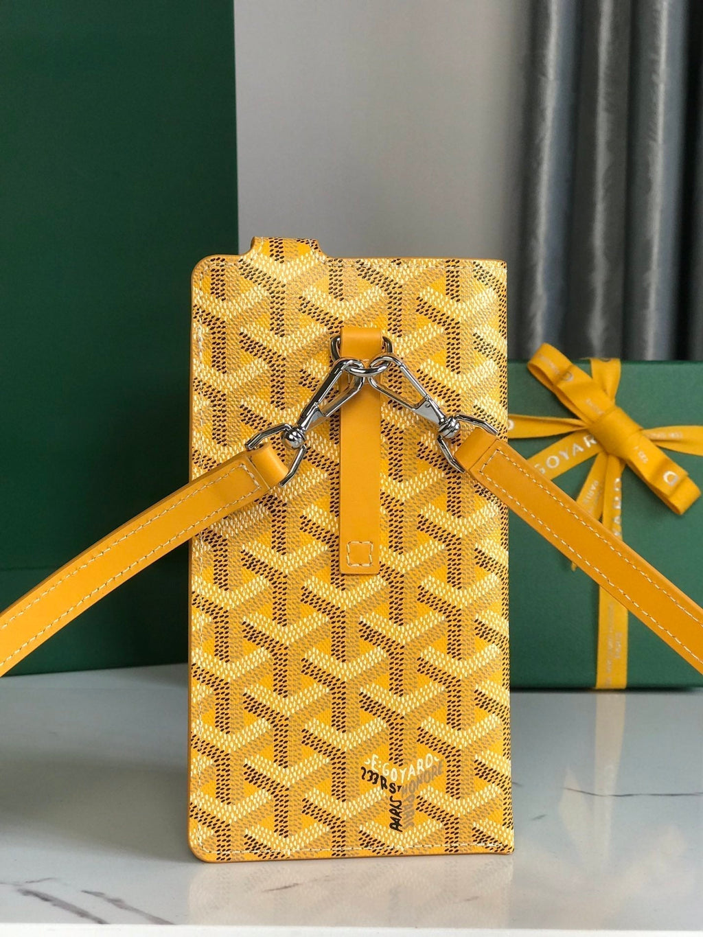 Goyard Montmartre GM Case 18 in Yellow Goyardine Canvas Bag