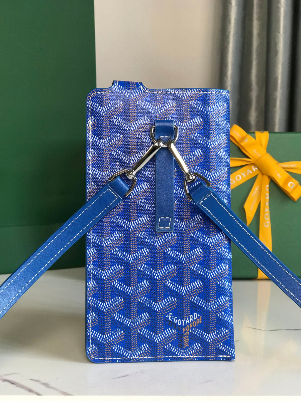 Goyard Montmartre GM Case 18 in Sapphire Blue Goyardine Canvas Bag