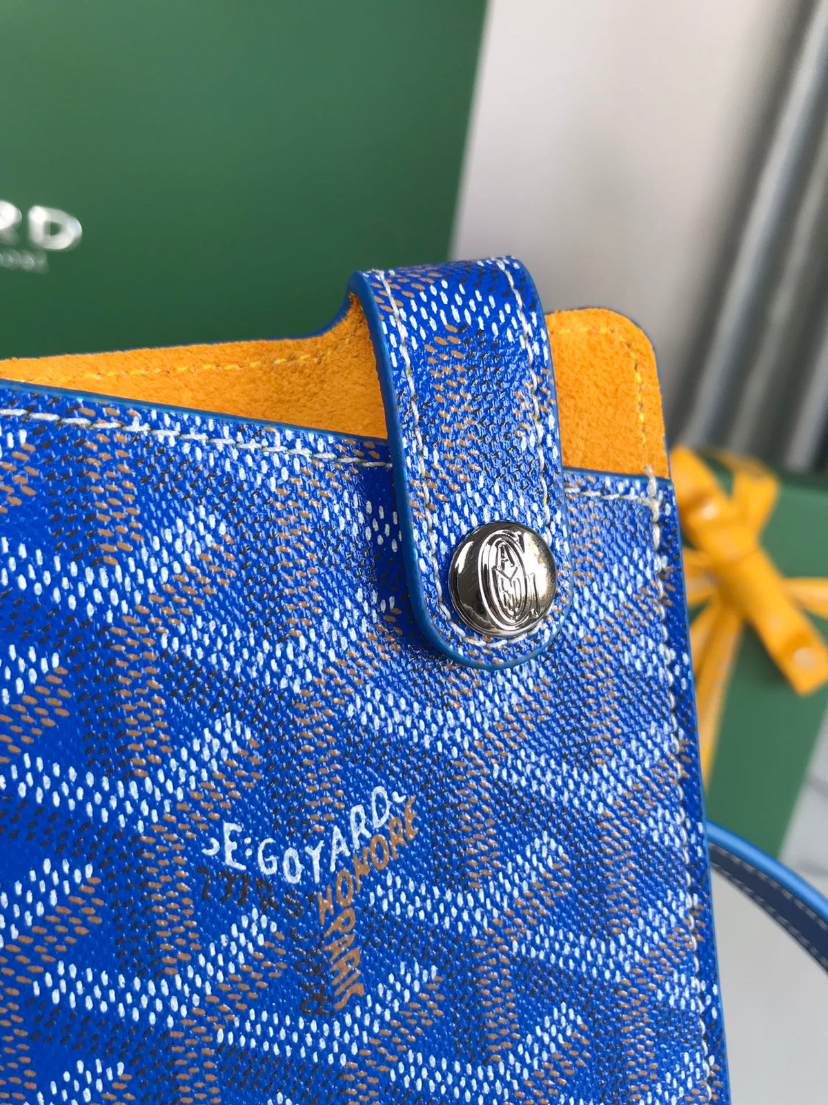 Goyard Montmartre GM Case 18 in Sapphire Blue Goyardine Canvas Bag