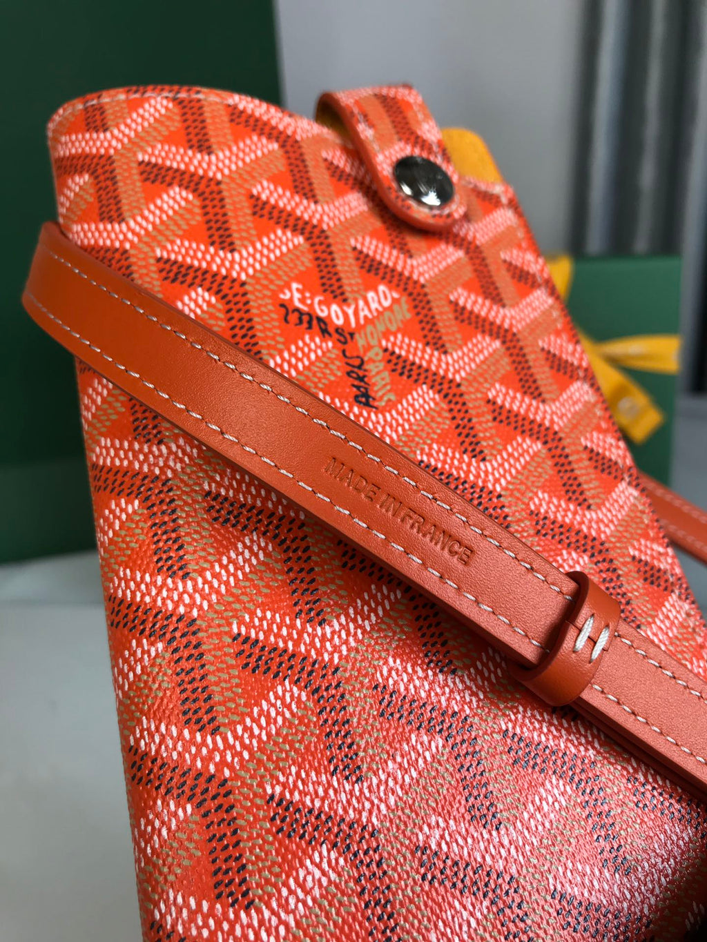 Goyard Montmartre GM Case 18 in Orange Goyardine Canvas Bag