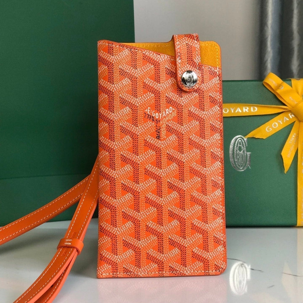Goyard Montmartre GM Case 18 in Orange Goyardine Canvas Bag