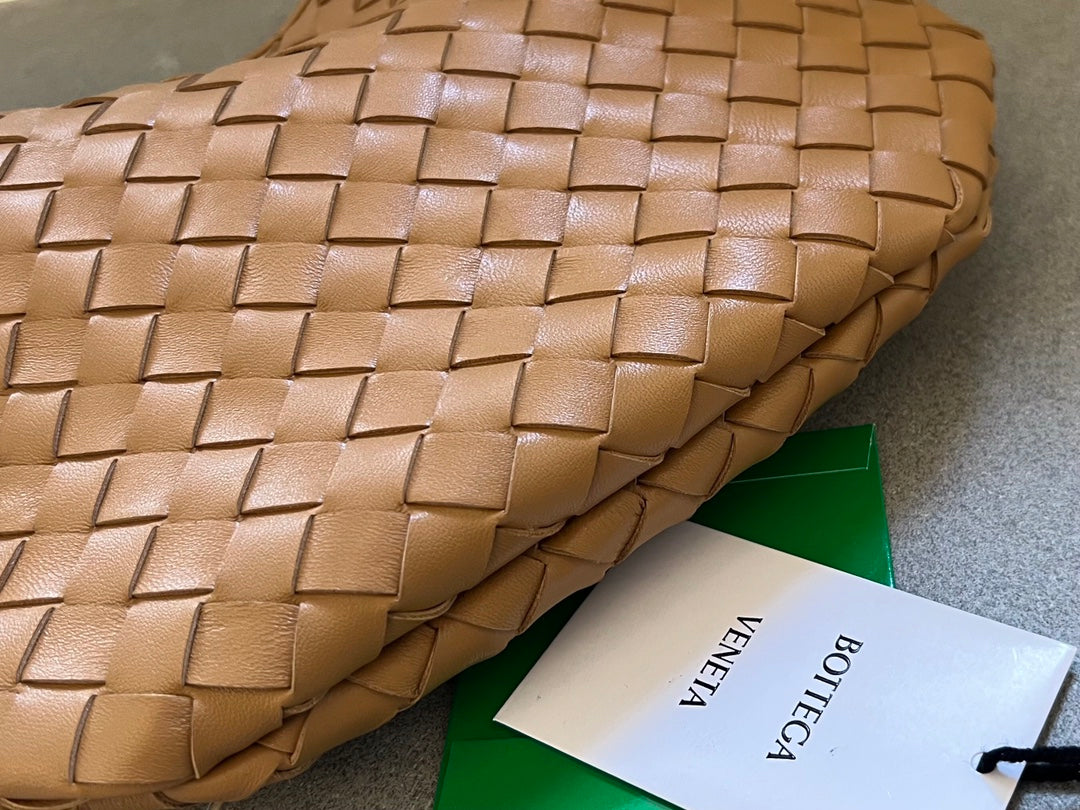 Bottega Veneta Sardine 33 with Chain in Tawny Brown Lambskin Bag