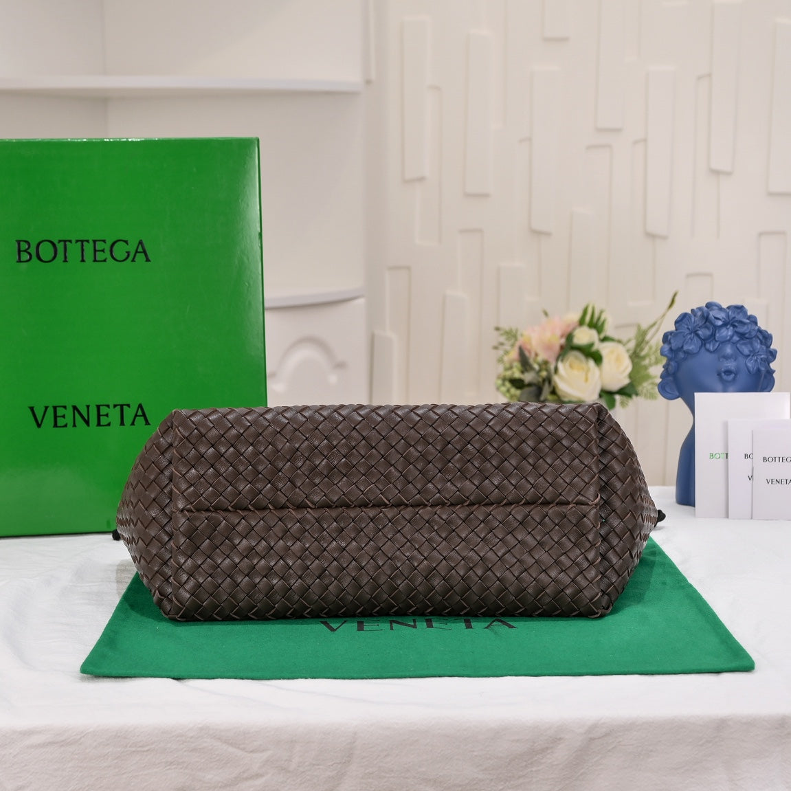 Bottega Veneta Large Cabat 45cm Chocolate Lambskin Ghw Bag