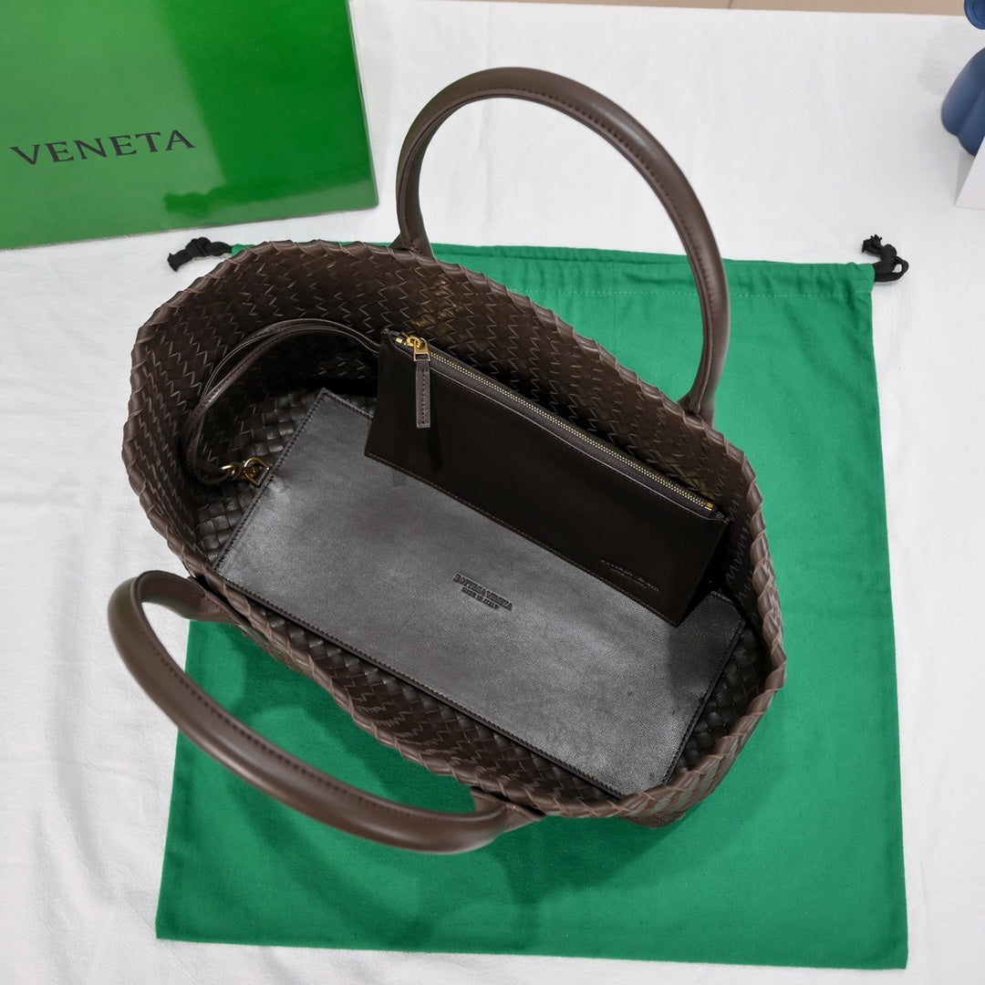 Bottega Veneta Large Cabat 45cm Chocolate Lambskin Ghw Bag