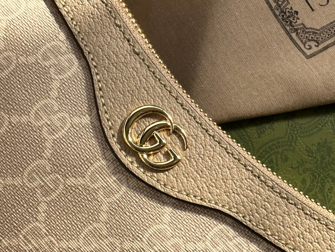 Gucci Ophidia Small 25 Handbag Beige and White Supreme Canvas