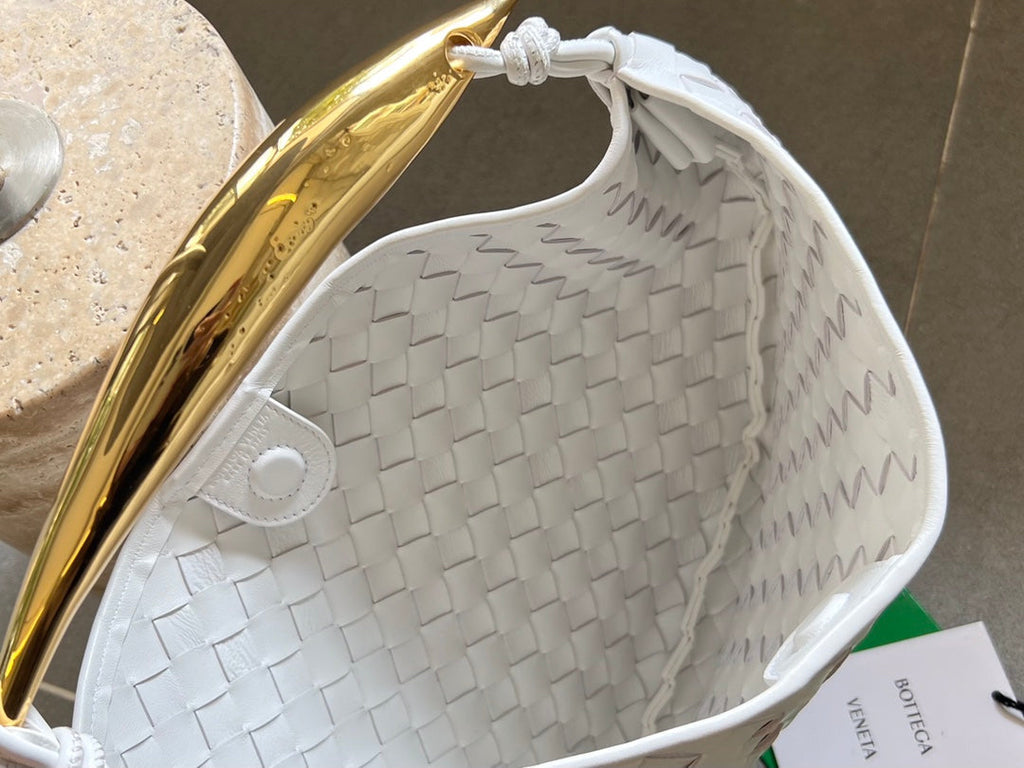 Bottega Veneta Sardine 33 with Chain in White Lambskin Bag