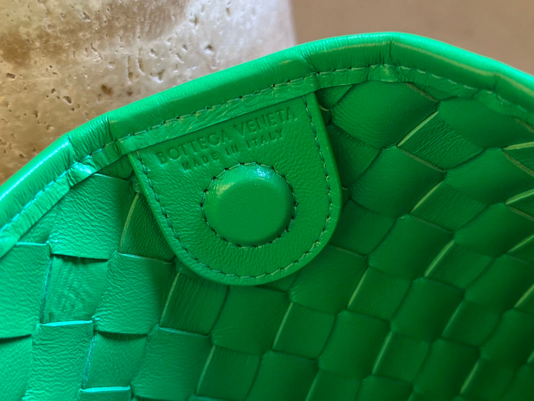 Bottega Veneta Sardine 33 with Chain in Shamrock Green Lambskin Bag