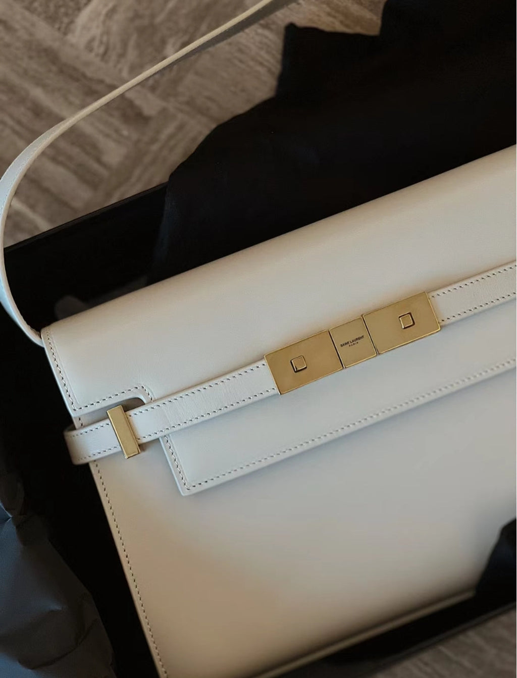 Saint Laurent Manhattan 29 Top-Handle in Smooth White Calfskin Bag