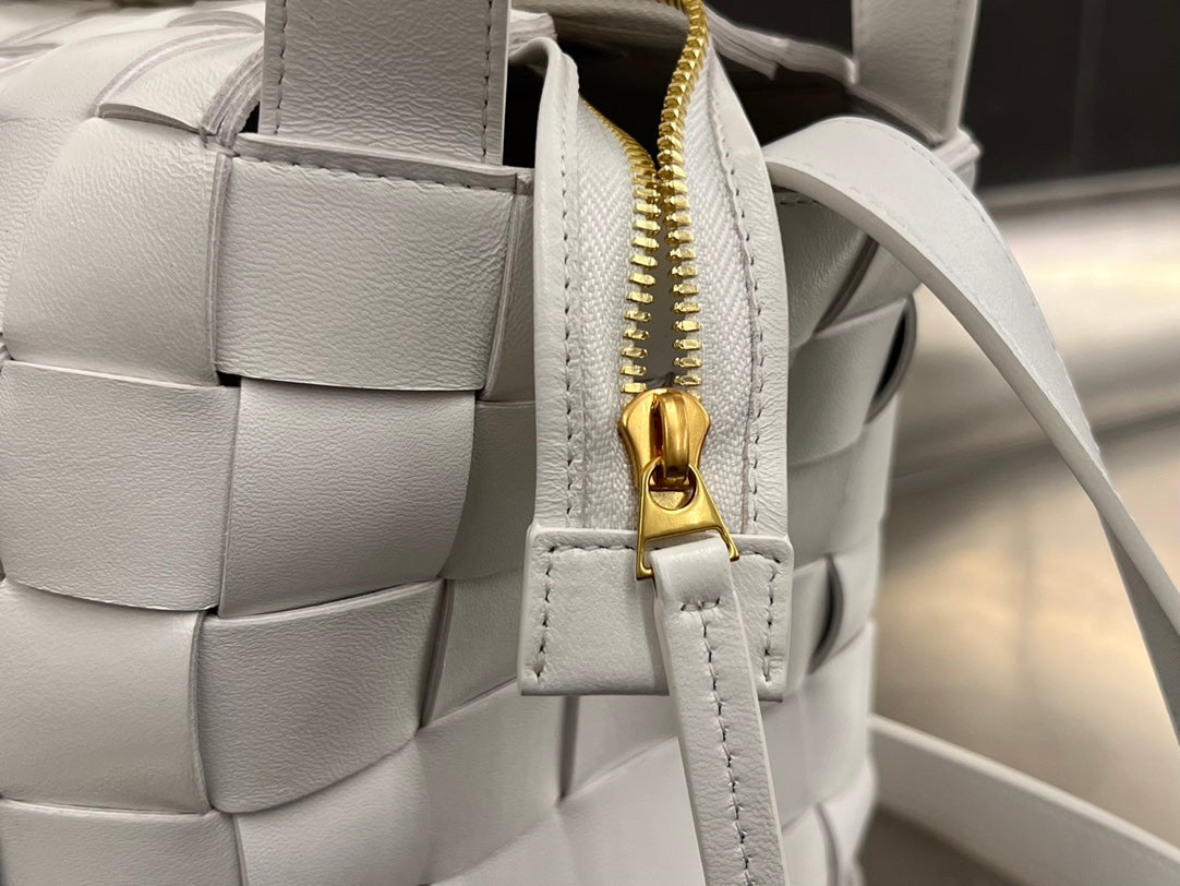 Bottega Veneta Medium 28 Cassette White Lambskin Bag