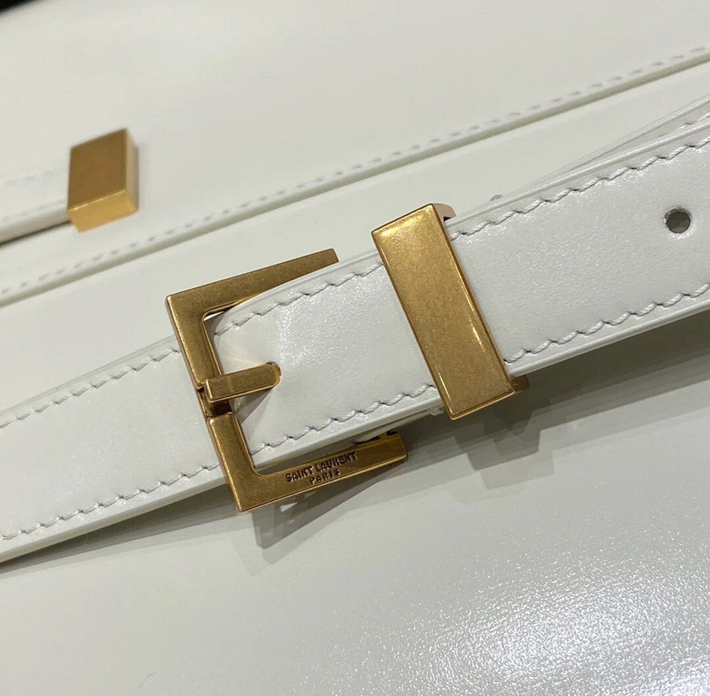 Saint Laurent Manhattan 29 Top-Handle in Smooth White Calfskin Bag