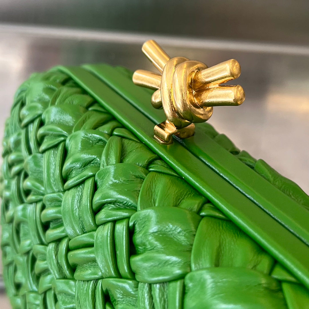 Bottega Veneta Knot 19 in Emerald Green Lambskin Bag