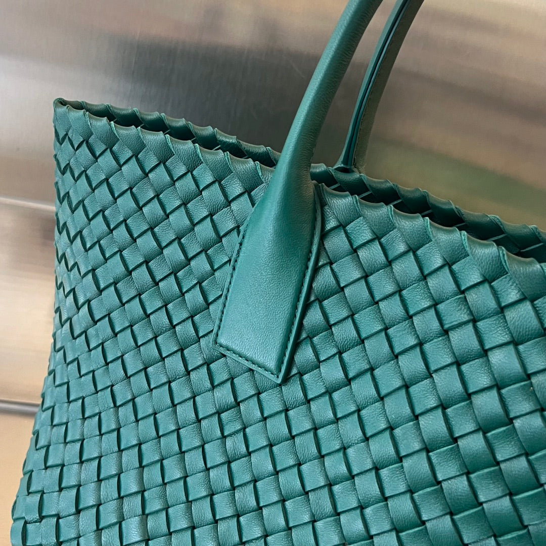 Bottega Veneta Small Cabat 32 in Kaitoke Green Lambskin Bag