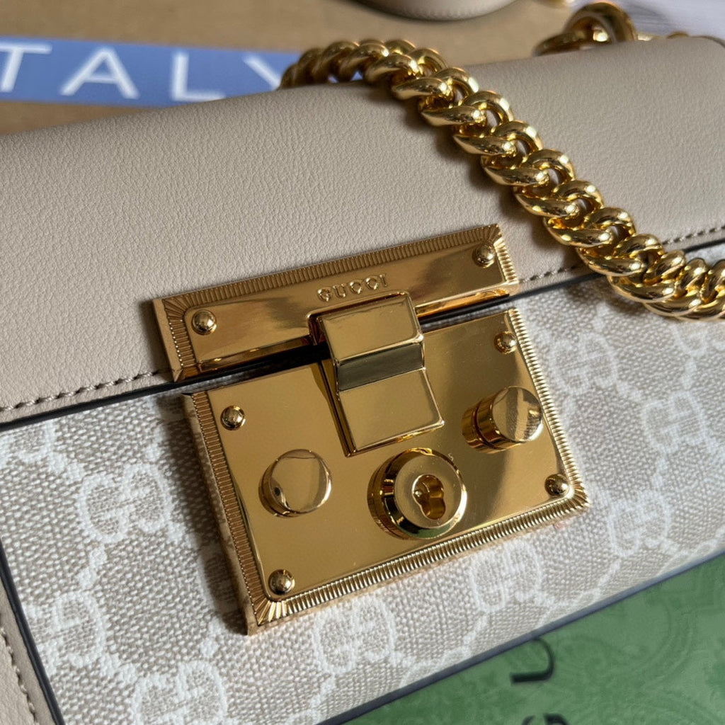 Gucci Padlock 22 Small Shoulder Bag in Beige Calfskin and Canvas