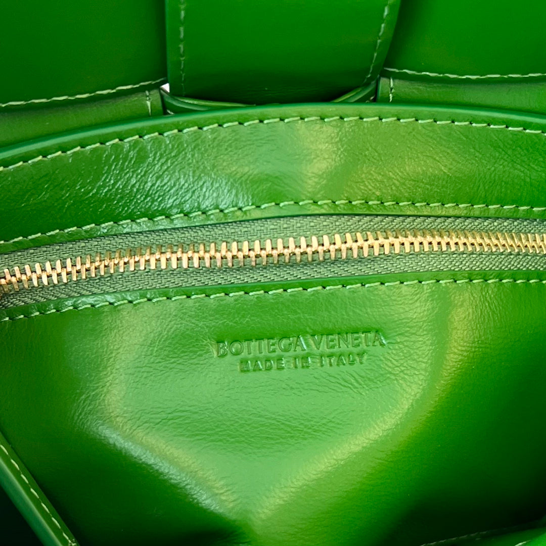 Bottega Veneta Mini Cassette 19 in Shamrock Green Soft Lambskin Bag