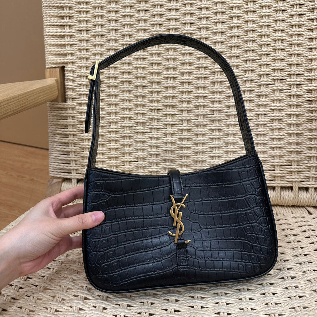 Saint Laurent Le 5 À 7 Bag 24 Black Calfskin Hobo