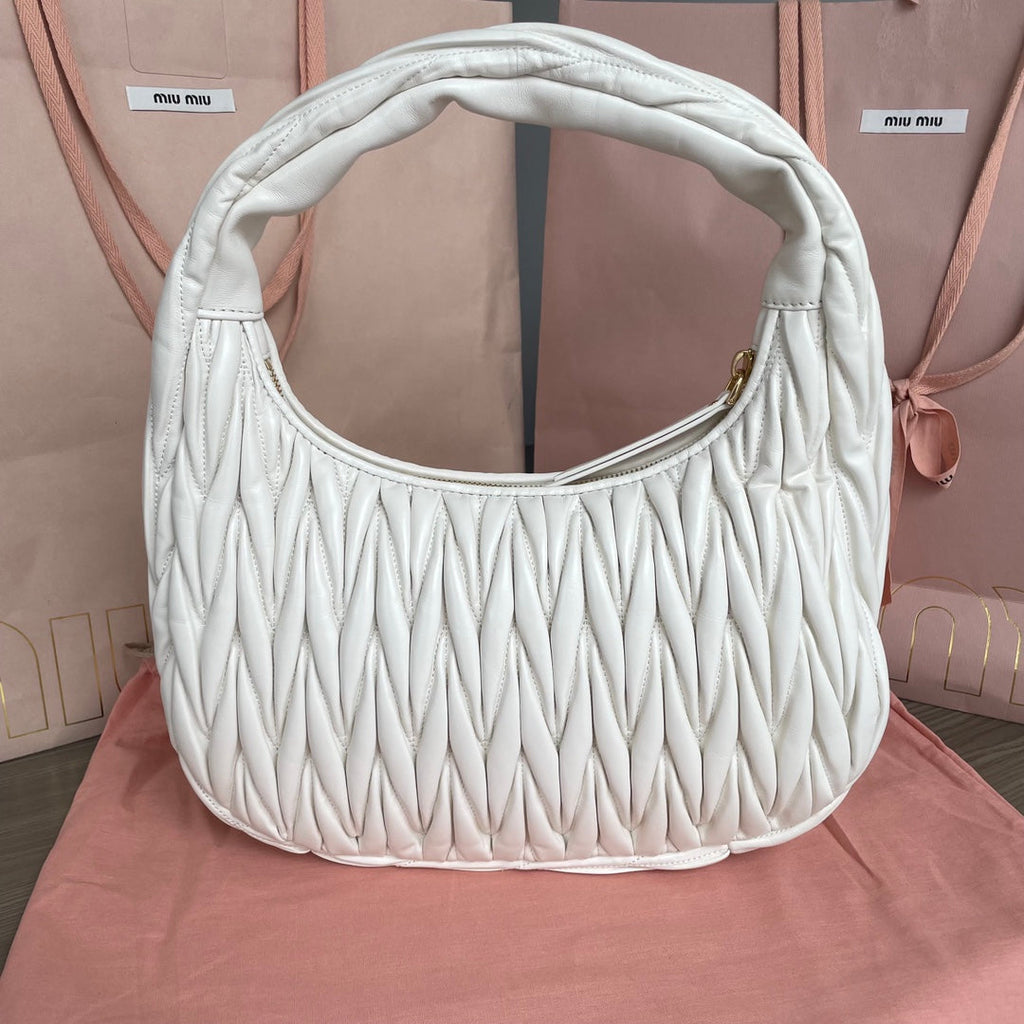 Wander 29 Bag in White Lambskin