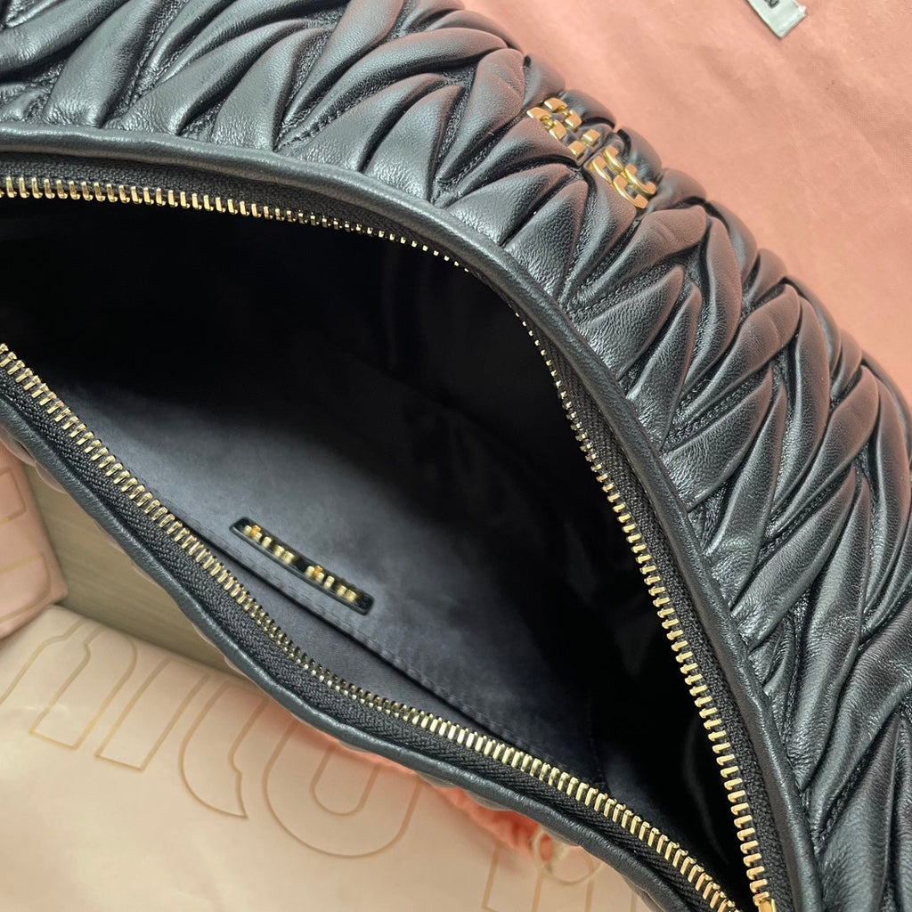 Wander 29 Bag in Black Lambskin