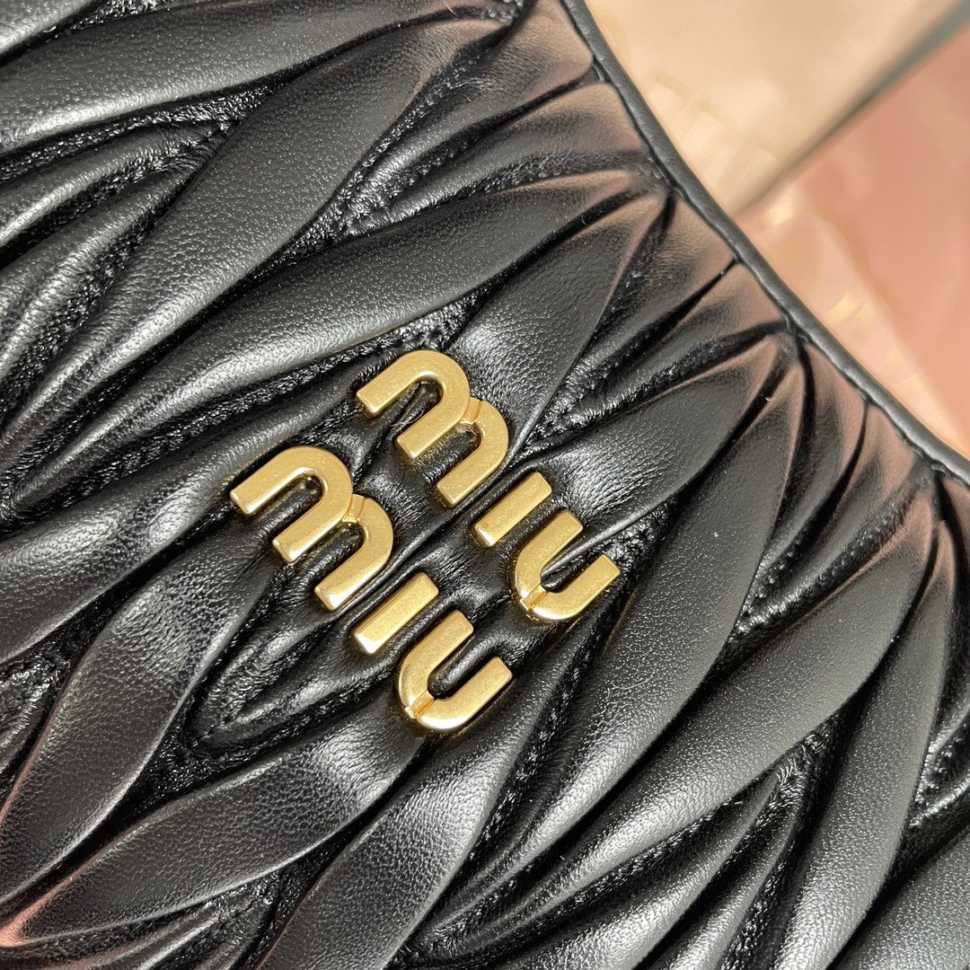 Wander 29 Bag in Black Lambskin