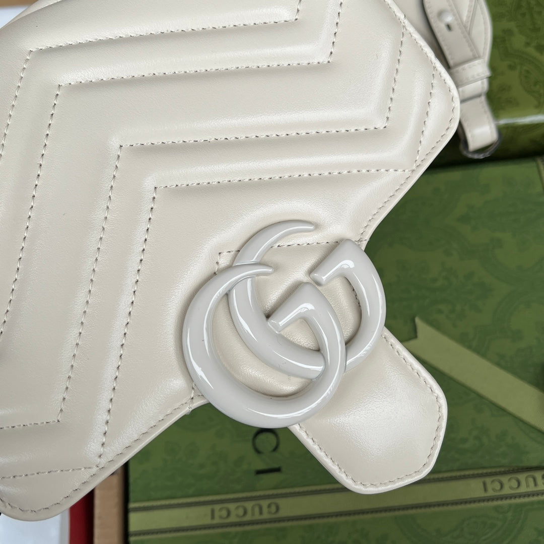 Gucci Marmont Quilted Shoulder Bag 18 in White Calfskin