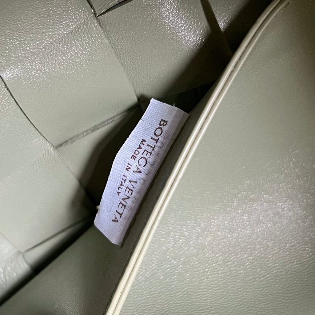 Bottega Veneta Medium 28 Cassette Grey Lambskin Bag
