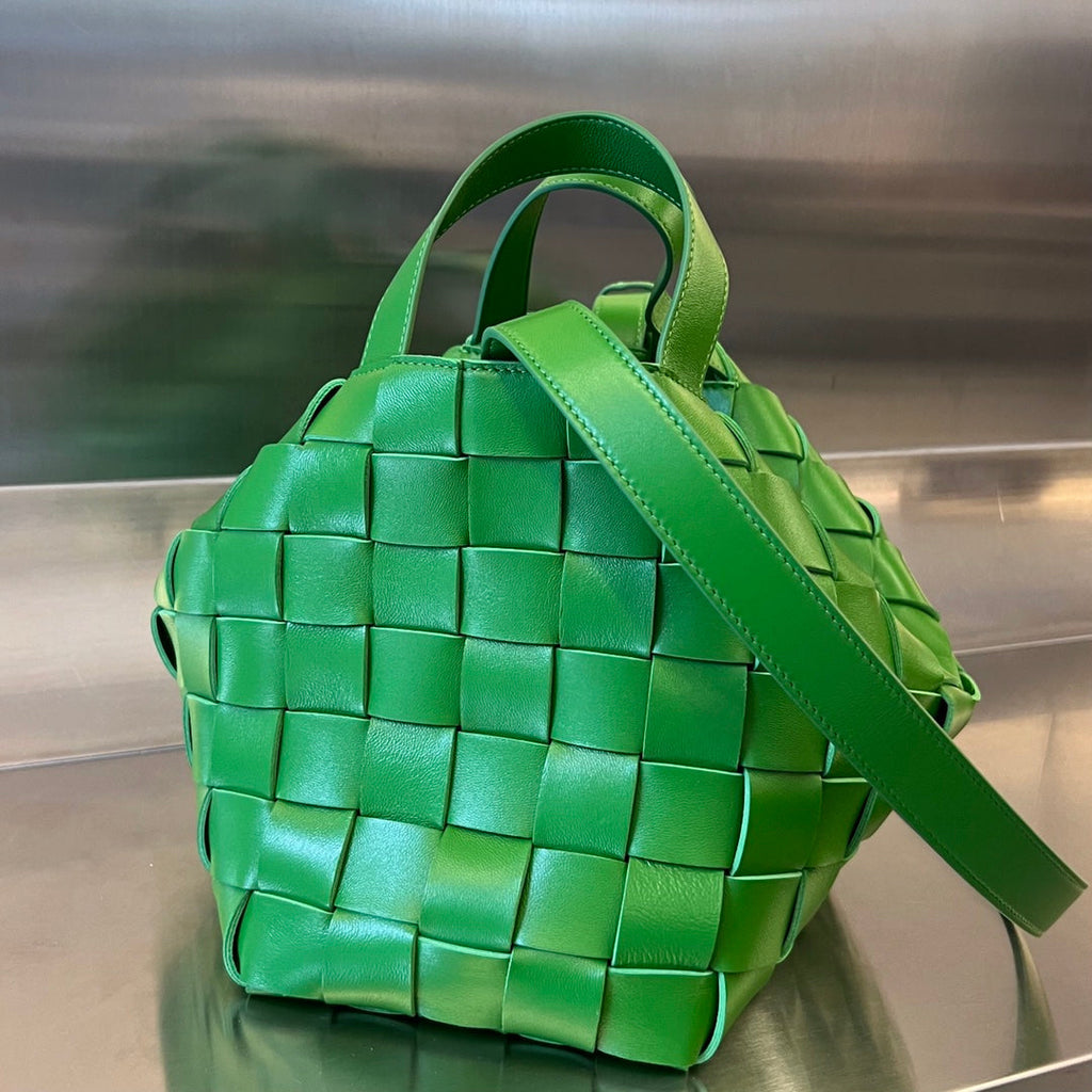 Bottega Veneta Medium 28 Cassette Neon Green Lambskin Bag