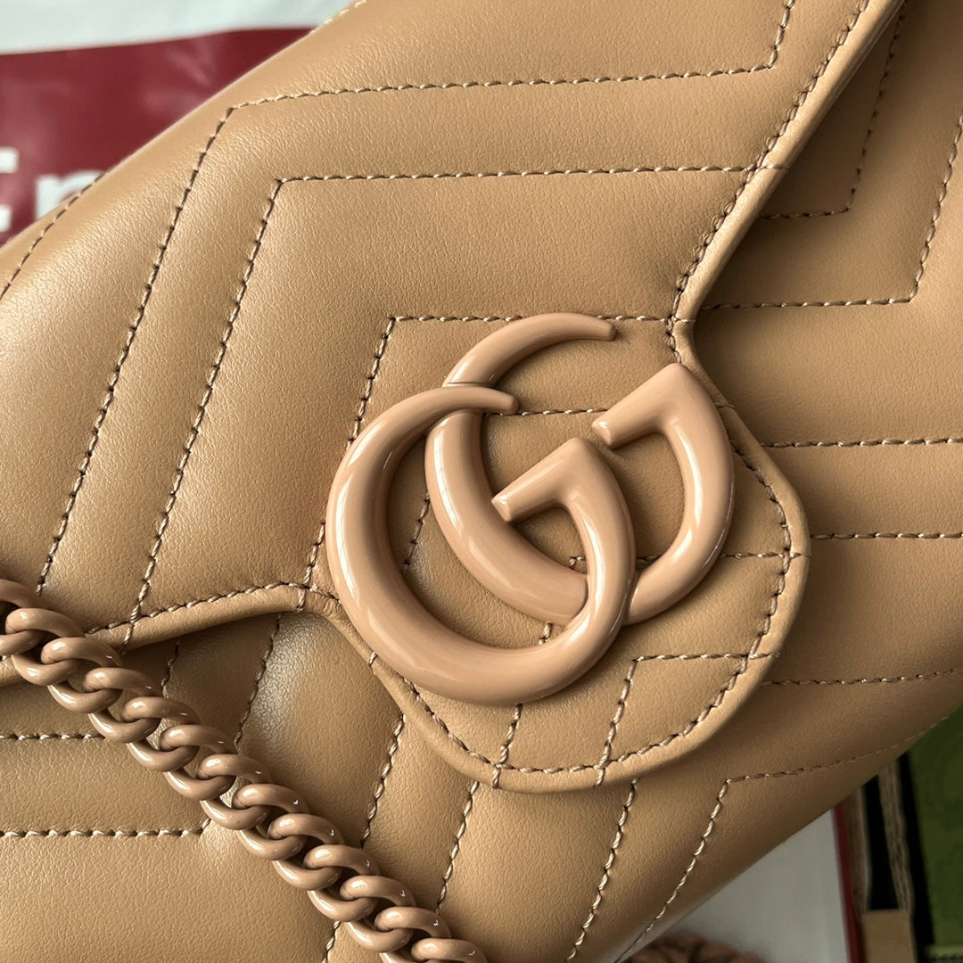 Gucci Marmont Quilted Handbag 20 in Beige Calfskin