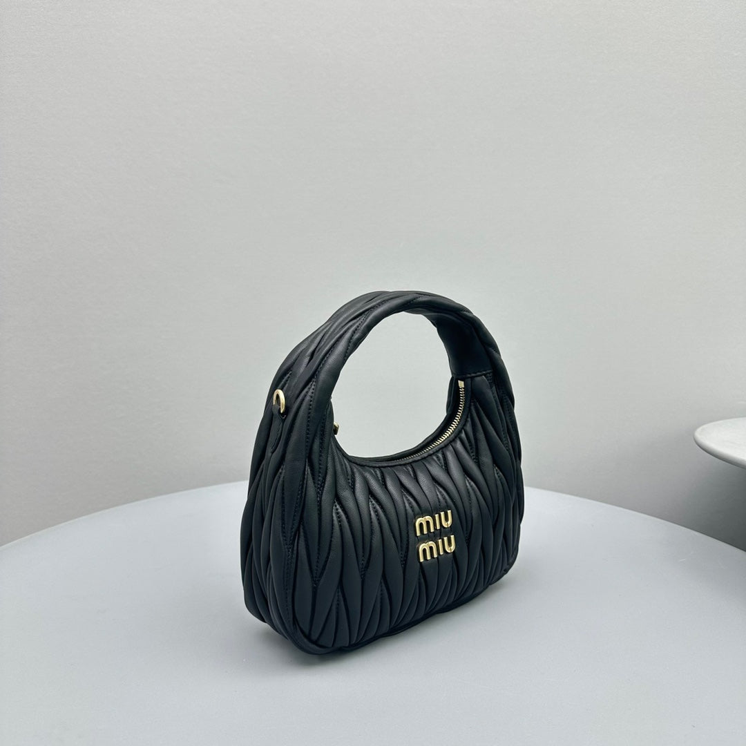 Mini Hobo 20 Bag in Black Sheepskin