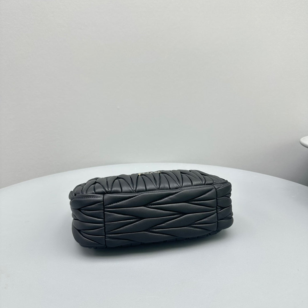 Mini Hobo 20 Bag in Black Sheepskin