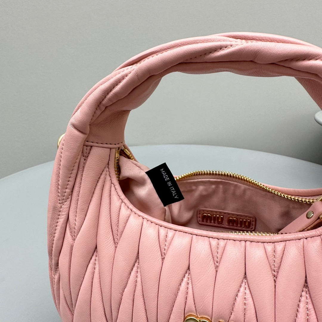 Mini Hobo 20 Bag in Light Pink Sheepskin