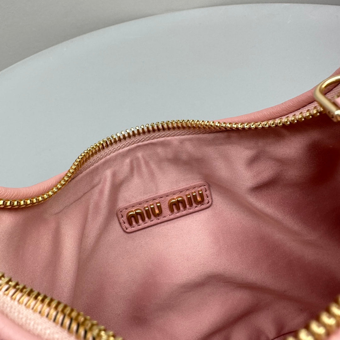 Mini Hobo 20 Bag in Light Pink Sheepskin