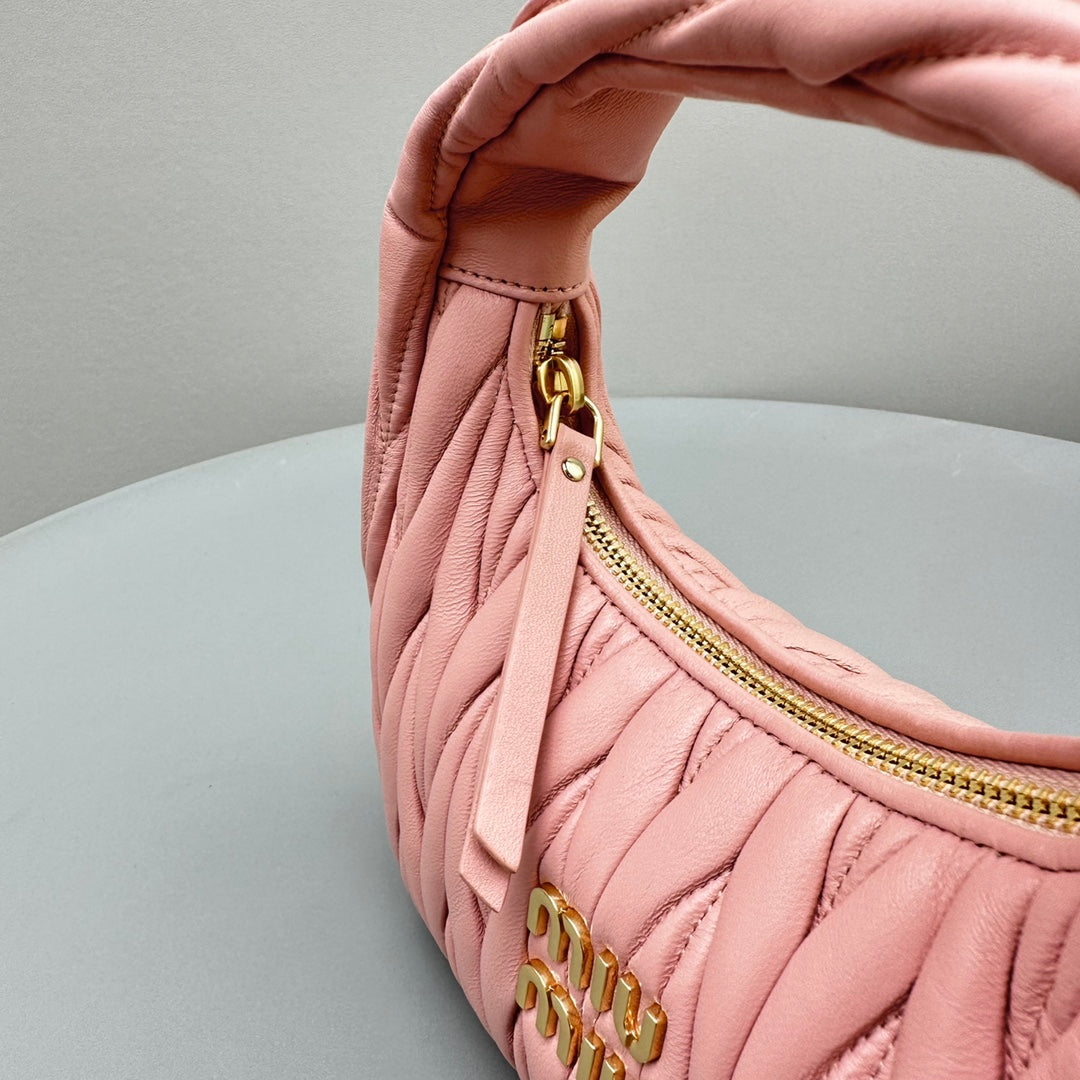 Mini Hobo 20 Bag in Light Pink Sheepskin